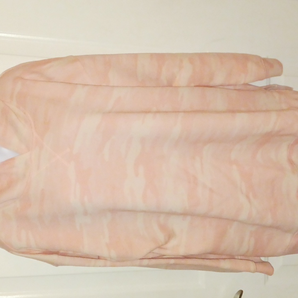 PALE ORANGE TRICOLOR HOODIE (NWT)
